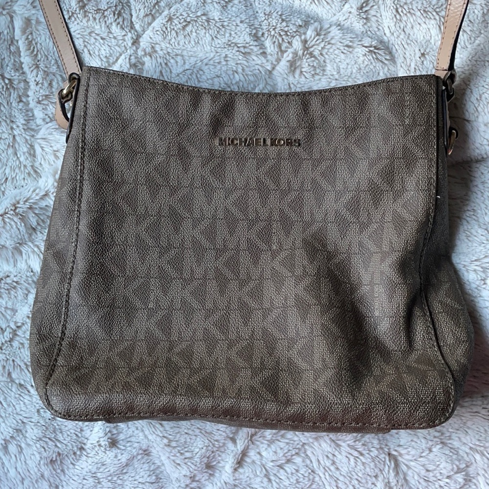 Michael Kors cross body